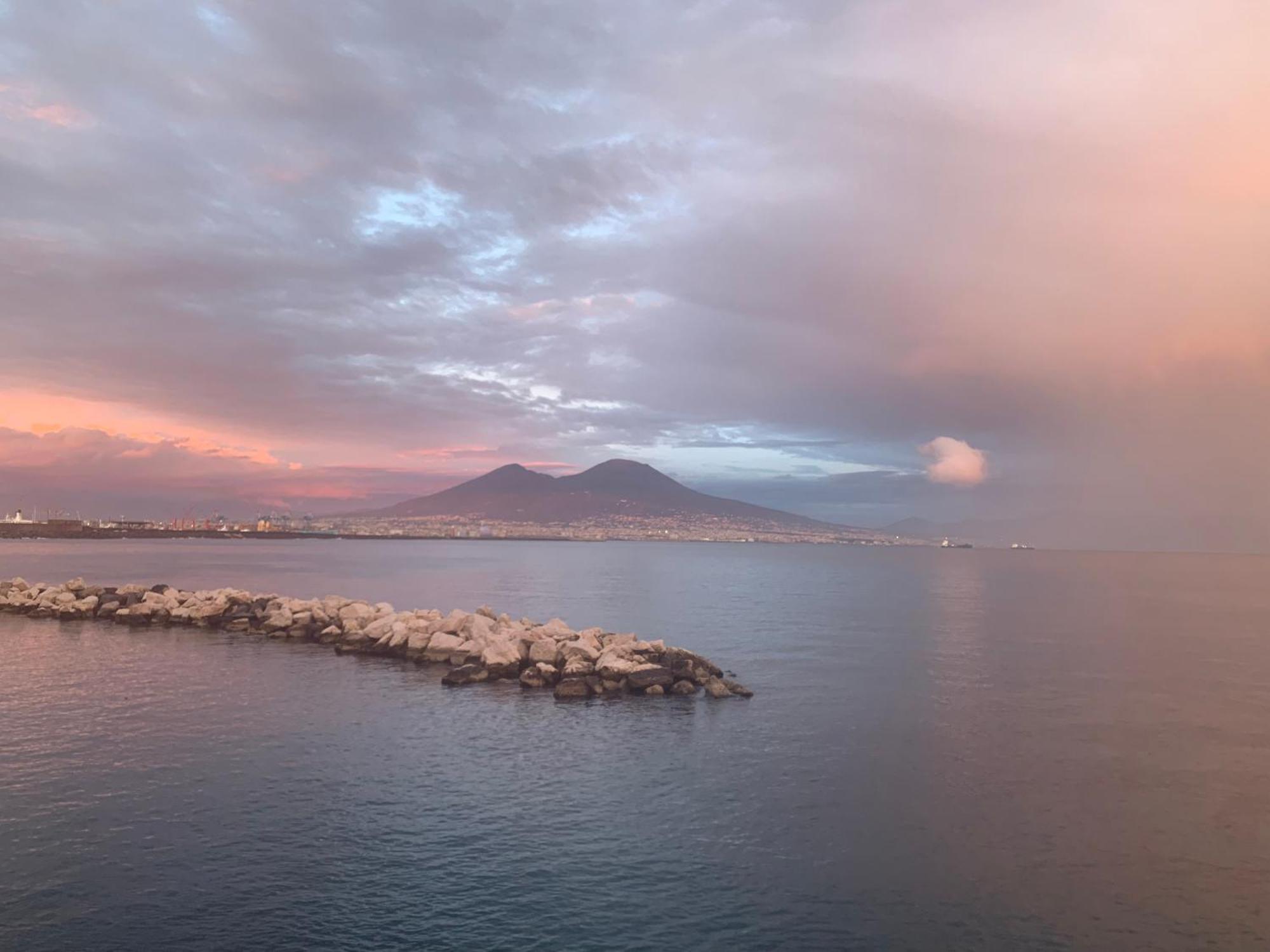 Miramari Apartment Napoli Bagian luar foto